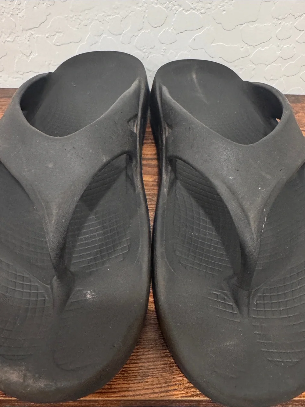 Oofos Original Mens Size 12 W 14 Recovery Slip-On Flip Flops Beach Sandals Black